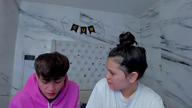Ari and Storm online show from 05-05-26, 01:52