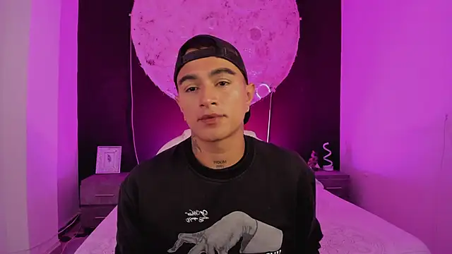 LiamDeep online show from 09-15-25, 05:51