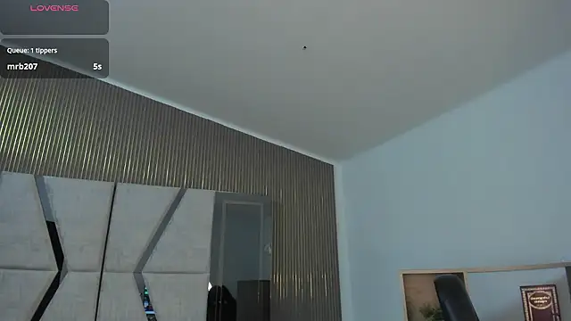 Snapshot of LiamDeep chatting on 02-15-26, 09:00 LiamDeep online show from 02-15-26, 09:00