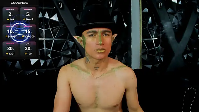 Snapshot of LiamDeep chatting on 03-17-26, 08:56 LiamDeep online show from 03-17-26, 08:56