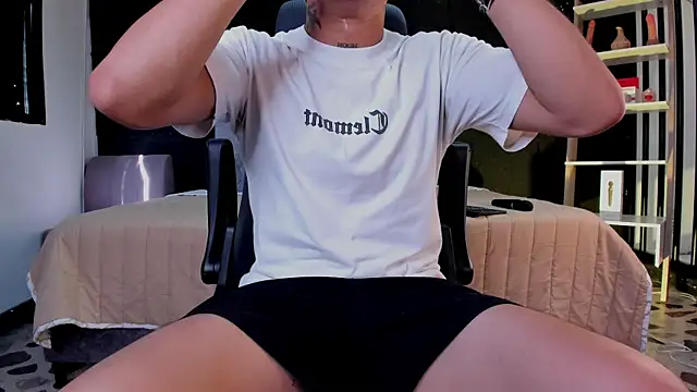 LiamDeep online show from 07-14-26, 08:14