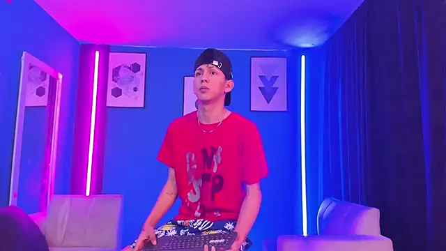 Marcus and Tony online show from 05-01-26, 12:59