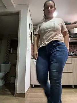 Snapshot of sophie_lopez1 chatting on 03-06-26, 04:47 sophie lopez1 online show from 03-06-26, 04:47