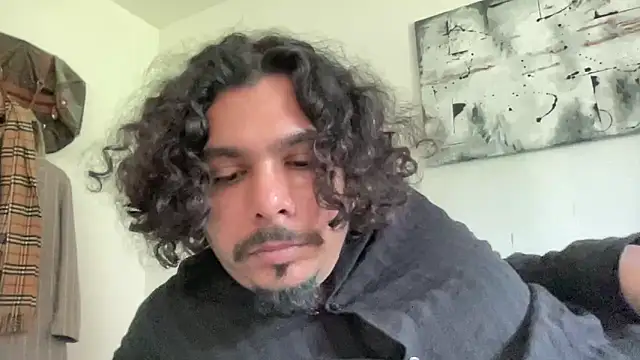 Snapshot of daddyvibes chatting on 09-15-25, 03:23 daddyvibes online show from 09-15-25, 03:23