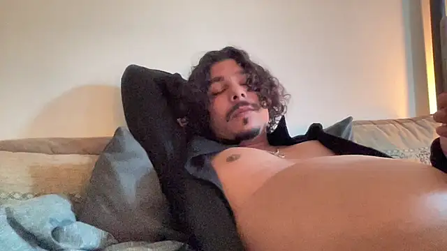 Snapshot of daddyvibes chatting on 09-28-25, 06:52 daddyvibes online show from 09-28-25, 06:52