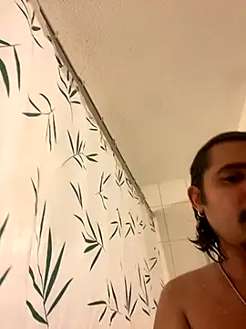 Snapshot of daddyvibes chatting on 10-12-25, 05:17 daddyvibes online show from 10-12-25, 05:17