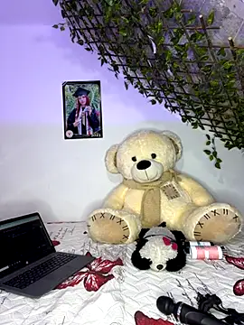 Snapshot of Melody_rouxxx chatting on 09-12-25, 12:22 Melody rouxxx online show from 09-12-25, 12:22