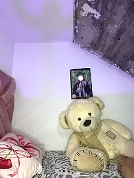 Melody rouxxx online show from 12-19-25, 12:06