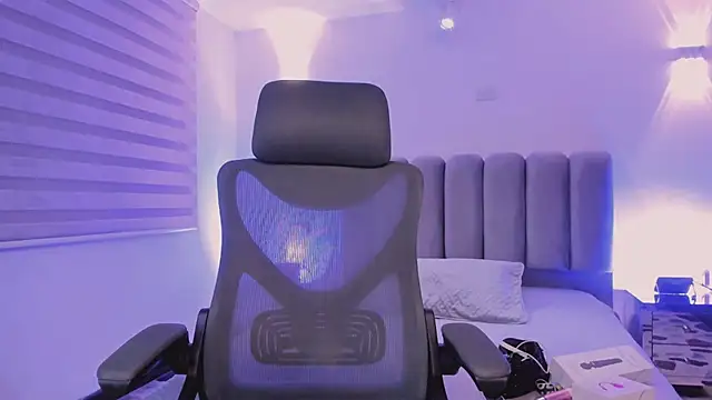 SkyThompson online show from 10-03-25, 04:09