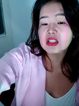 Snapshot of Innogin chatting on 10-22-25, 04:40 Innogin online show from 10-22-25, 04:40