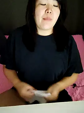 Snapshot of Innogin chatting on 11-08-25, 12:38 Innogin online show from 11-08-25, 12:38