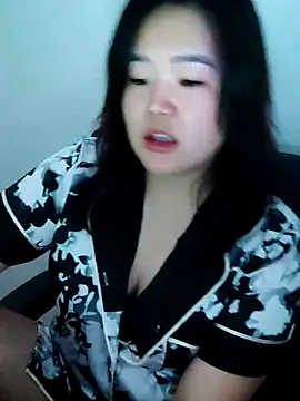 Snapshot of Innogin chatting on 12-20-25, 06:26 Innogin online show from 12-20-25, 06:26