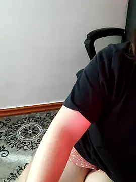 Snapshot of Innogin chatting on 02-22-26, 12:36 Innogin online show from 02-22-26, 12:36