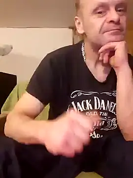 Snapshot of Kuba_Gd chatting on 12-10-24, 05:28 Kuba Gd online show from 12-10-24, 05:28