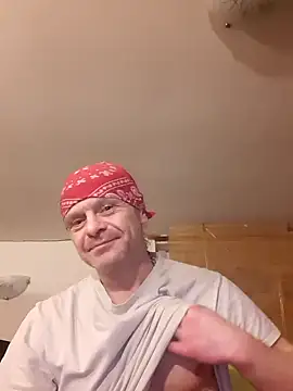 Snapshot of Kuba_Gd chatting on 12-14-24, 12:33 Kuba Gd online show from 12-14-24, 12:33