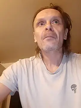 Snapshot of Kuba_Gd chatting on 12-18-24, 03:26 Kuba Gd online show from 12-18-24, 03:26