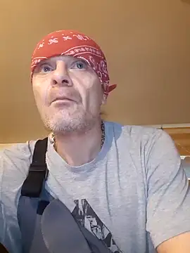 Snapshot of Kuba_Gd chatting on 12-18-24, 10:40 Kuba Gd online show from 12-18-24, 10:40