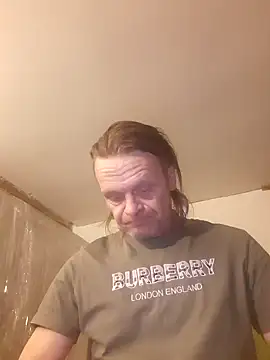 Snapshot of Kuba_Gd chatting on 12-23-24, 01:18 Kuba Gd online show from 12-23-24, 01:18