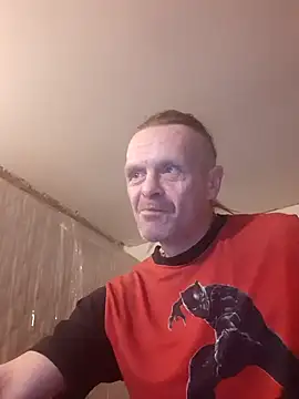 Snapshot of Kuba_Gd chatting on 12-27-24, 05:09 Kuba Gd online show from 12-27-24, 05:09