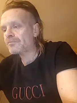 Snapshot of Kuba_Gd chatting on 12-30-24, 04:08 Kuba Gd online show from 12-30-24, 04:08