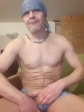 Snapshot of Kuba_Gd chatting on 12-31-24, 07:07 Kuba Gd online show from 12-31-24, 07:07