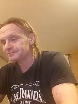 Snapshot of Kuba_Gd chatting on 01-12-25, 08:36 Kuba Gd online show from 01-12-25, 08:36