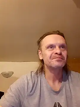 Snapshot of Kuba_Gd chatting on 02-02-25, 11:11 Kuba Gd online show from 02-02-25, 11:11