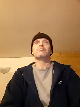 Snapshot of Kuba_Gd chatting on 02-13-25, 03:29 Kuba Gd online show from 02-13-25, 03:29