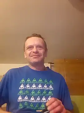 Snapshot of Kuba_Gd chatting on 02-19-25, 04:55 Kuba Gd online show from 02-19-25, 04:55