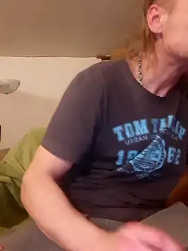 Snapshot of Kuba_Gd chatting on 03-02-25, 12:53 Kuba Gd online show from 03-02-25, 12:53