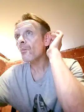 Snapshot of Kuba_Gd chatting on 09-14-25, 10:31 Kuba Gd online show from 09-14-25, 10:31