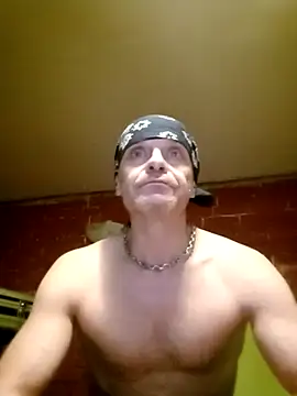 Snapshot of Kuba_Gd chatting on 09-24-25, 10:24 Kuba Gd online show from 09-24-25, 10:24