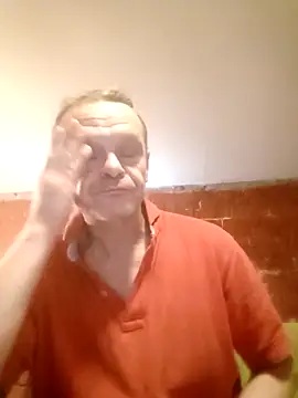 Snapshot of Kuba_Gd chatting on 10-29-25, 06:48 Kuba Gd online show from 10-29-25, 06:48