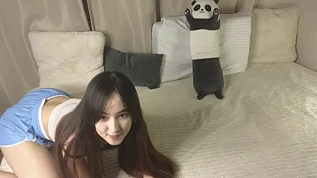 Snapshot of SakuraVelvet chatting on 09-17-25, 03:35 SakuraVelvet online show from 09-17-25, 03:35