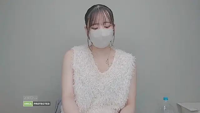 Snapshot of CocoaMilk18 chatting on 02-16-26, 02:13 CocoaMilk18 online show from 02-16-26, 02:13