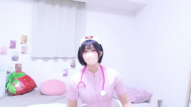 Hinata Sun online show from 05-10-26, 01:27