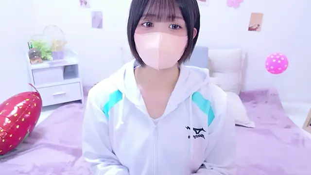 Hinata Sun online show from 05-11-26, 06:52