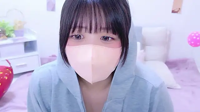Hinata Sun online show from 05-11-26, 08:28