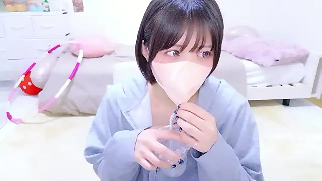 Hinata Sun online show from 05-14-26, 12:28