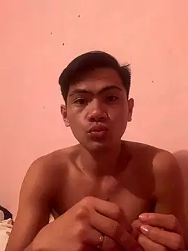 Snapshot of alex_cummer chatting on 09-10-25, 04:07 alex cummer online show from 09-10-25, 04:07