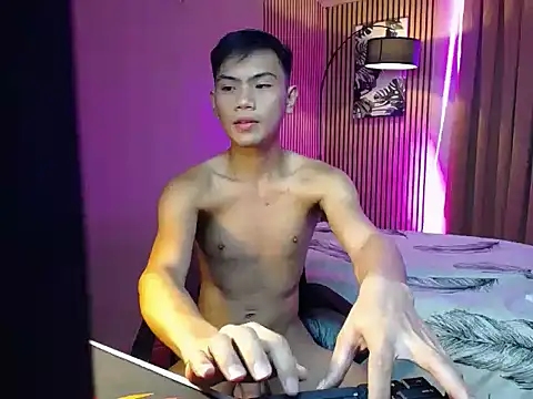 Snapshot of alex_cummer chatting on 10-16-25, 03:57 alex cummer online show from 10-16-25, 03:57