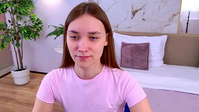 AmadaReine online show from 11-15-25, 04:14