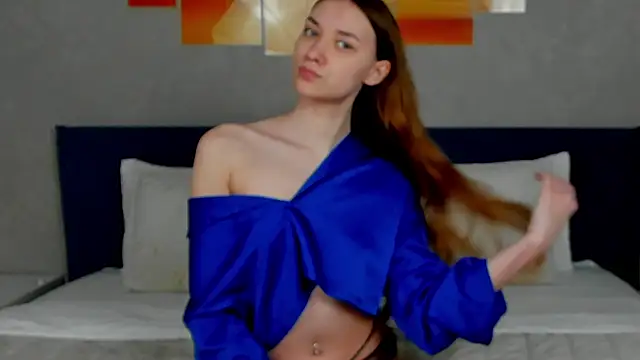 Snapshot of AmadaReine chatting on 03-09-26, 04:27 AmadaReine online show from 03-09-26, 04:27