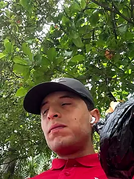 Snapshot of Adam_Dray chatting on 09-19-25, 04:07 Adam Dray online show from 09-19-25, 04:07