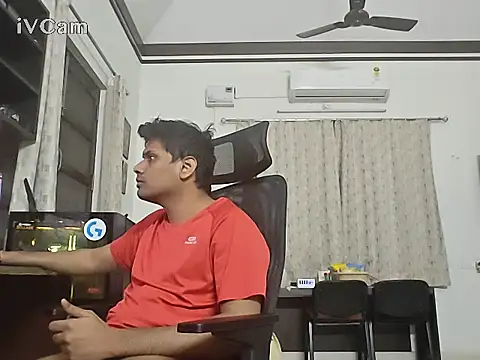 Snapshot of Bakasur_19 chatting on 12-15-25, 05:39 Bakasur 19 online show from 12-15-25, 05:39