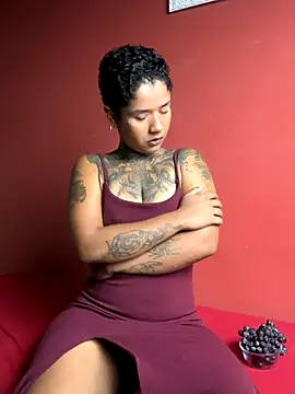 Snapshot of xbigpeach chatting on 10-09-25, 10:08 xbigpeach online show from 10-09-25, 10:08