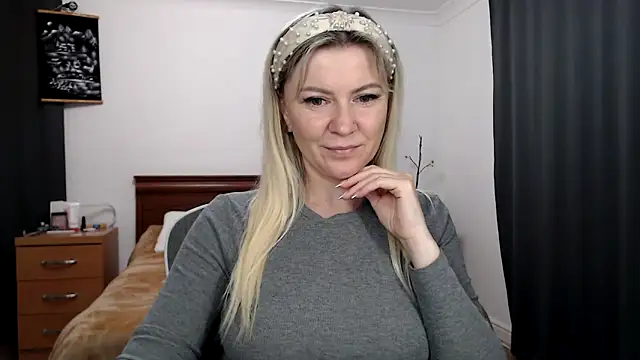ParadiseAlina online show from 05-16-26, 08:07