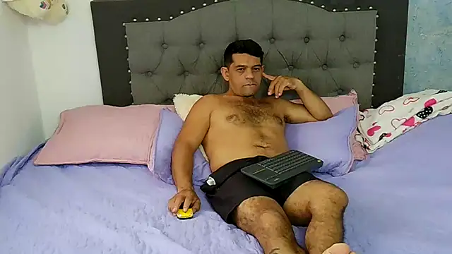 Nicolletorres2 online show from 11-27-25, 08:00