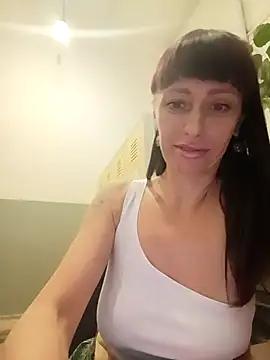 Snapshot of Lietta_ chatting on 09-29-25, 05:40 Lietta online show from 09-29-25, 05:40