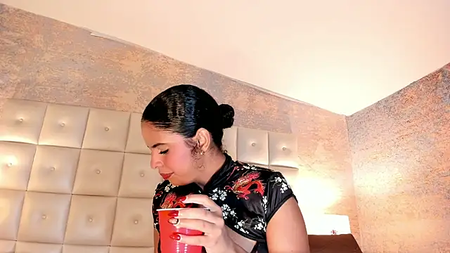 SheyLopez online show from 05-03-26, 03:12